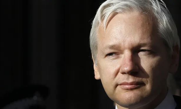 Lees meer over het artikel Biden staat onder toenemende druk om aanklacht tegen Julian Assange in te trekken